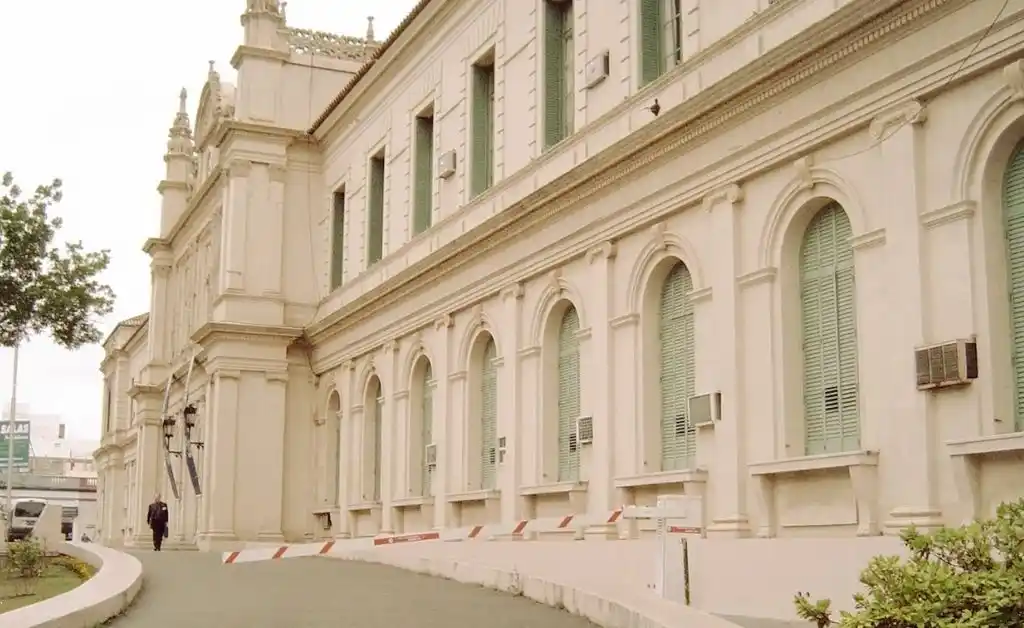 Recorte del presupuesto nacional para la UNL y la UNR