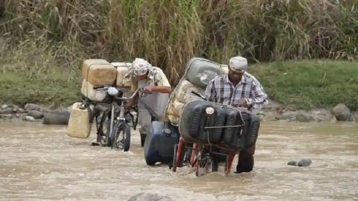 La coordinadora regional de Primero Justicia en Táchira, Karim Vera, denunció que más de 100 millones de dólares se evadieron en el 2021. Esto, por concepto de mercancías ingresadas a través del contrabando, mediante las trochas. Los recursos dejaron de entrar al fisco y, por lo tanto, afectó la economía formal en la zona de frontera.