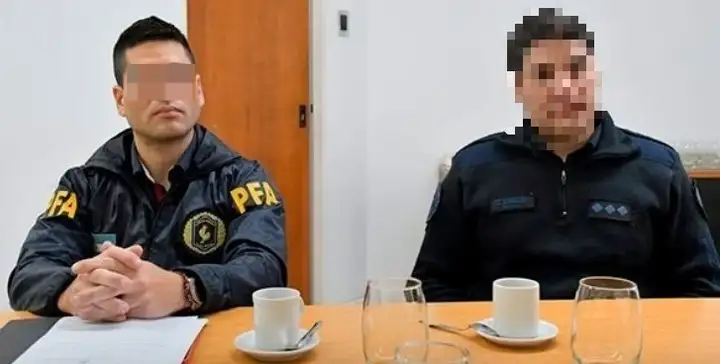 policía borracho