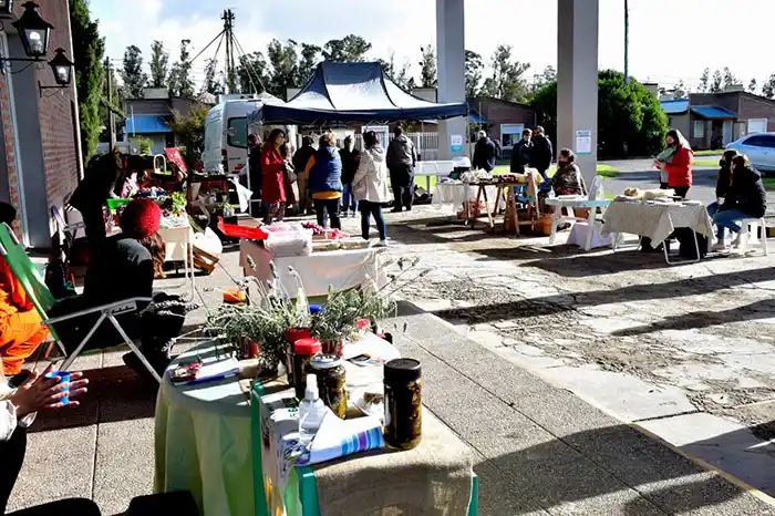 Feria de alimentos en San Cayetano