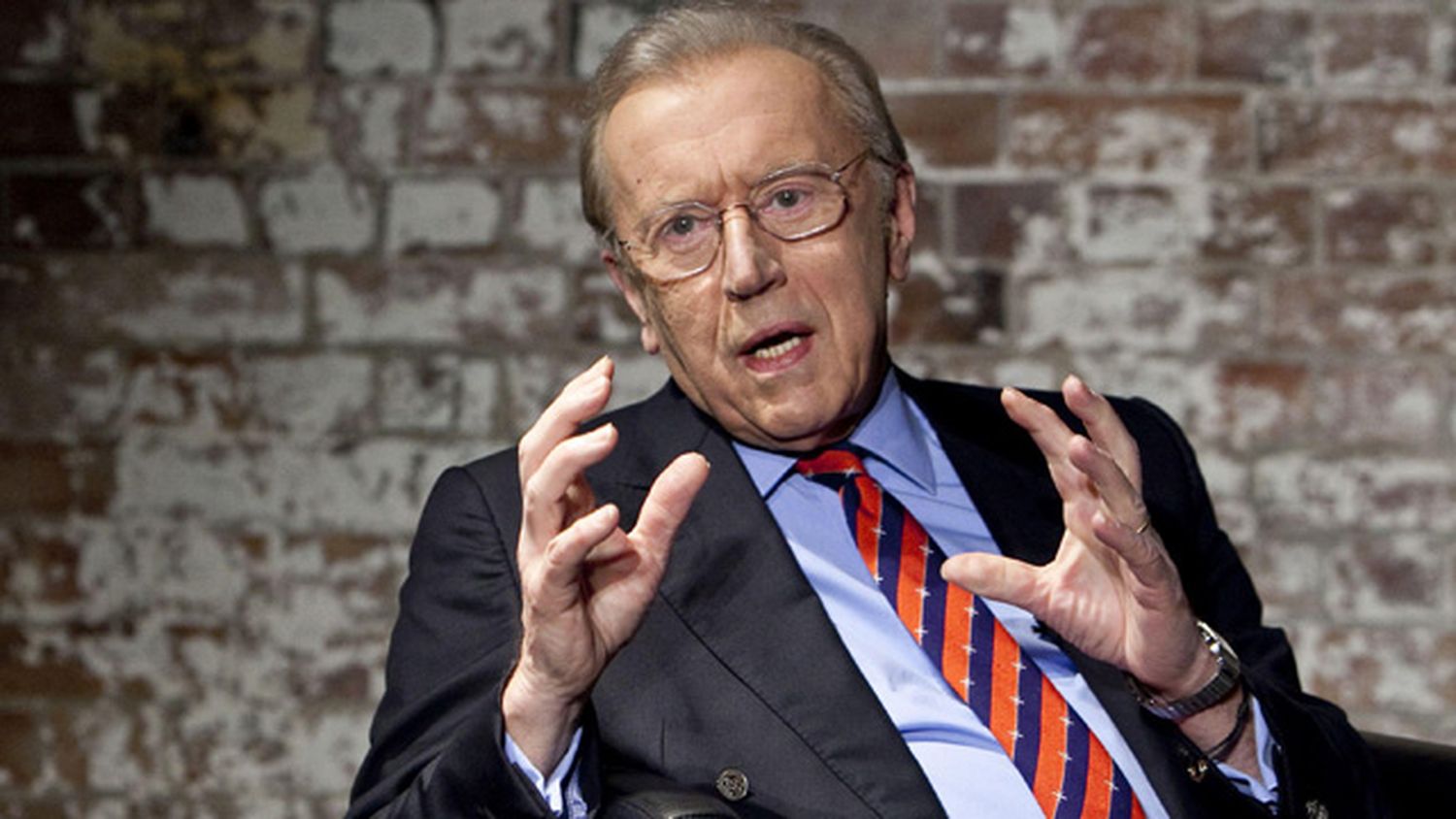 Muere David Frost, el periodista que acorraló a Nixon