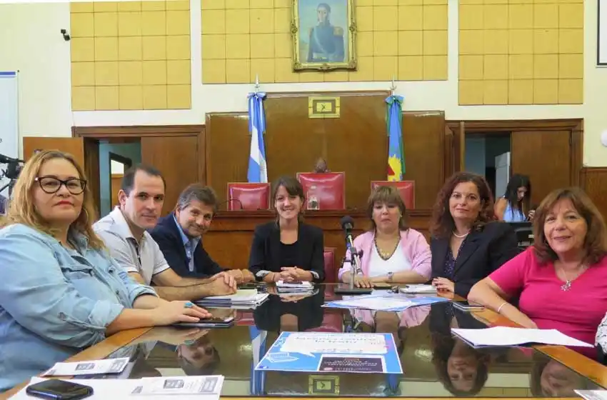 Estudiantes secundarios: lanzan el concurso "Jóvenes contra la Trata"