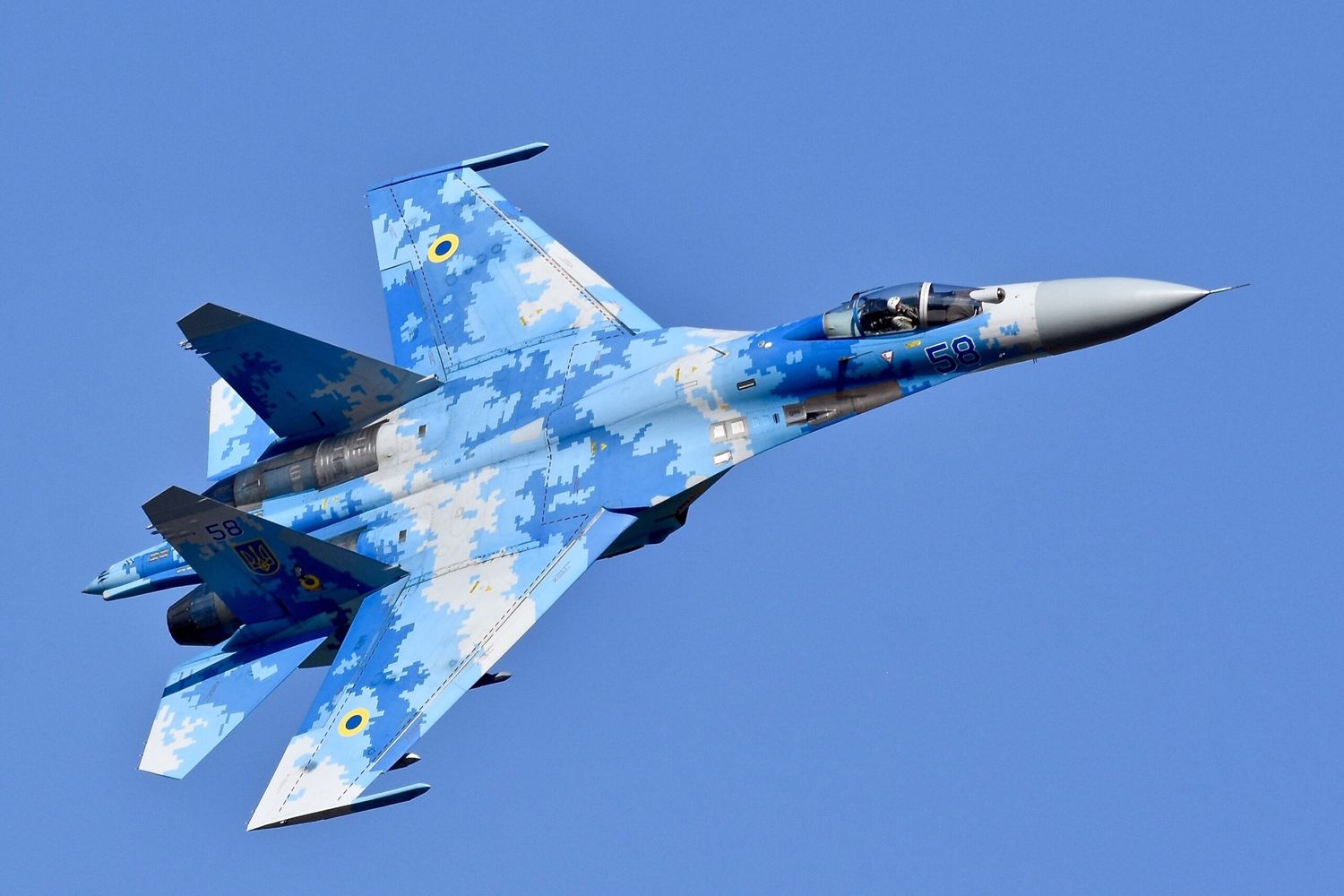 Russia claims to have shot down three Su-27, one Su-25 and two Mi-24