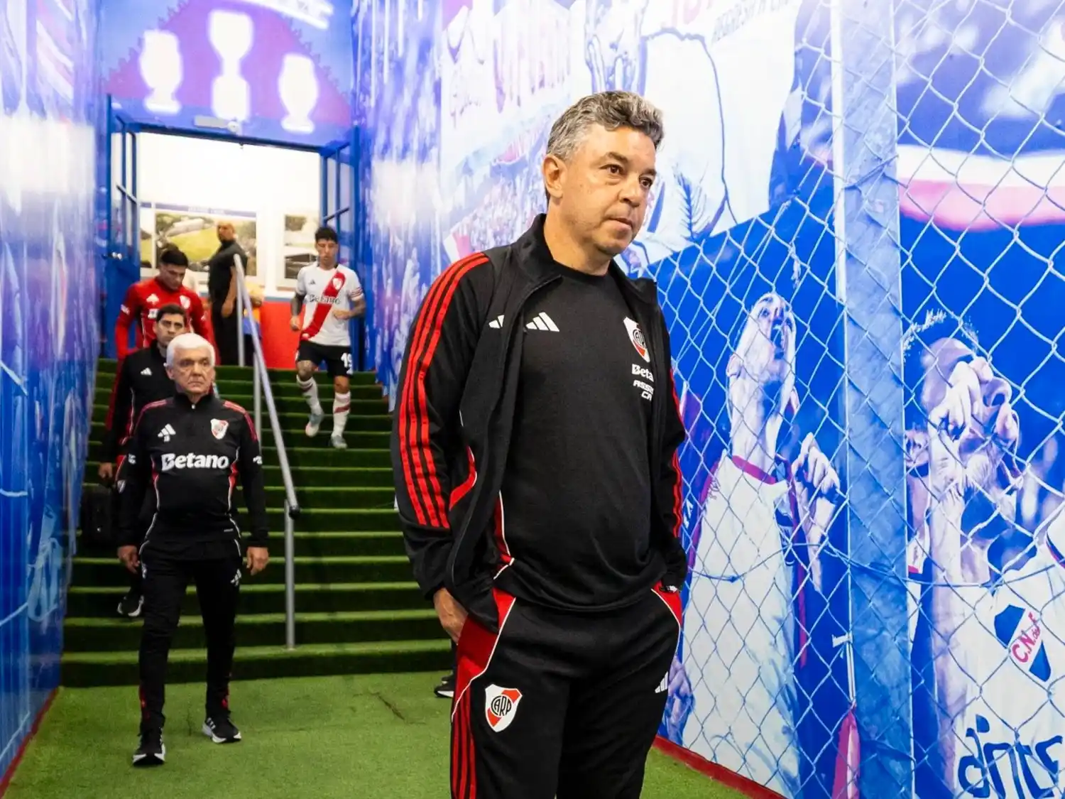 Gallardo tiene dudas en el lateral izquierdo.