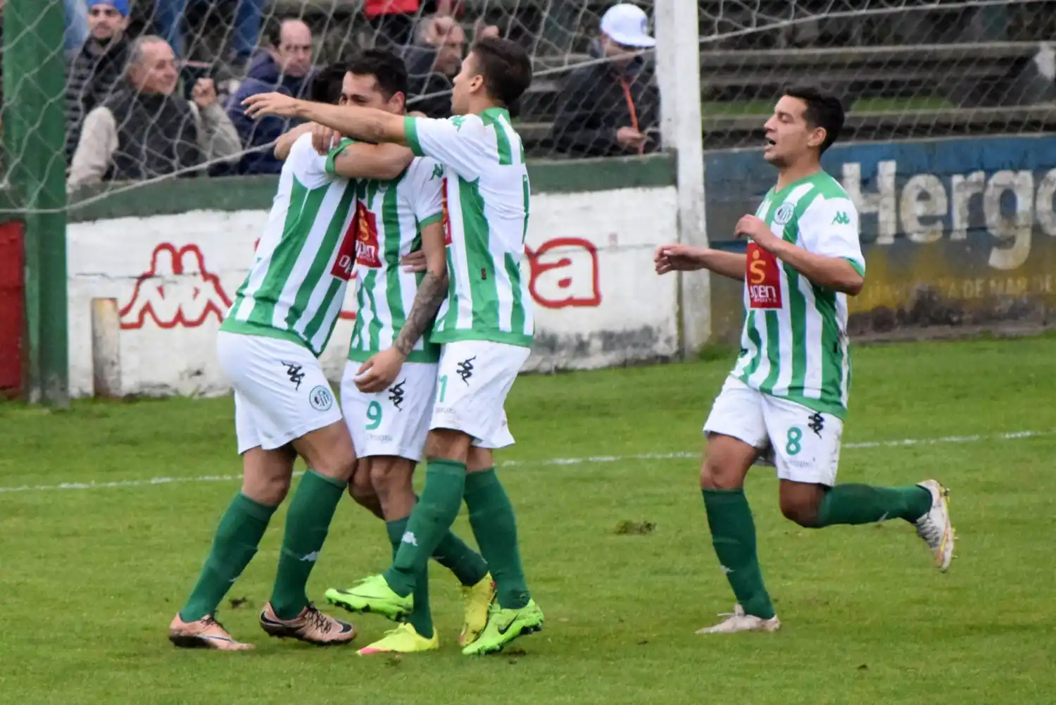 Kimberley volvió a la victoria con una goleada