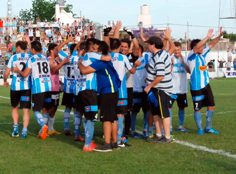 Falta un paso: Juventud ganó y quedó al borde del ascenso