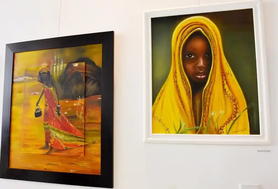 La artista Marilina Baumkratz realiza una muestra en el Centro de Información Turística