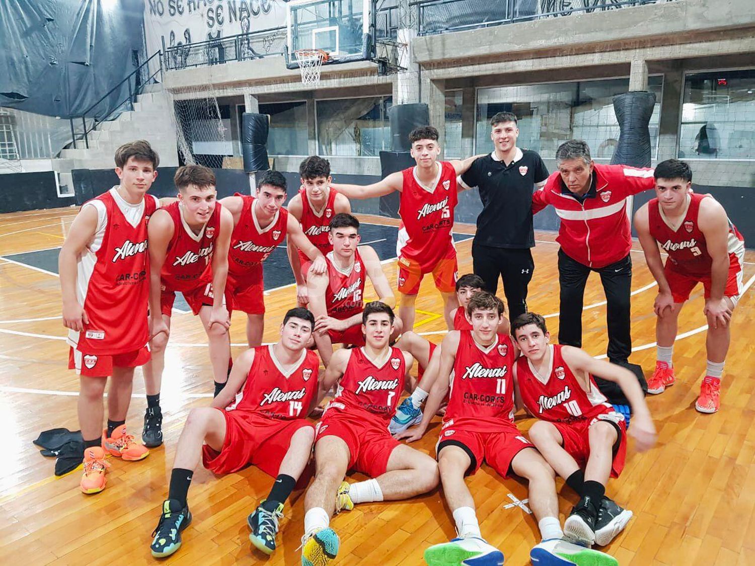 El Deportivo Atenas ganó su último partido y clasificó como el mejor equipo del Federativo U17