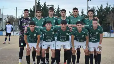 Sportivo goleó a Antártida en el clásico
