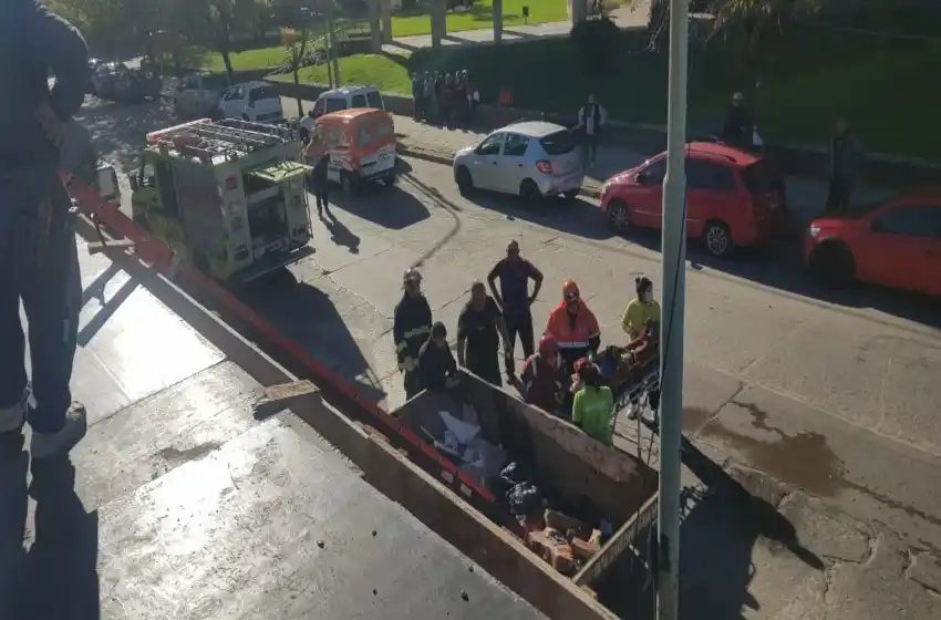 Un obrero fue trasladado al HIGA luego del derrumbe de una pared