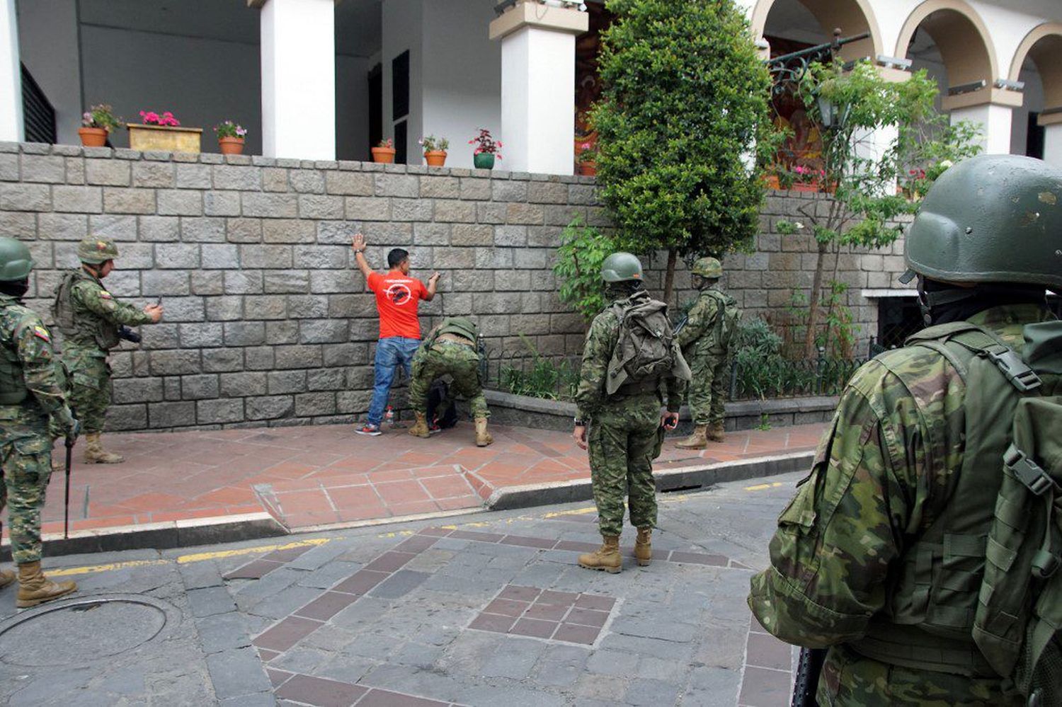 ¡EL TREN DE ARAGUA DA HASTA PARA LO OCURRIDO EN ECUADOR! General peruano pide que le cierren la frontera a los venezolanos