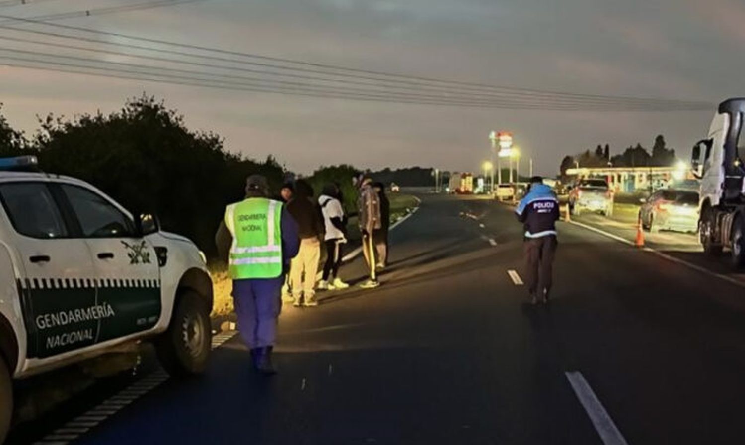 Una mujer y un niño murieron al ser atropellados cuando cruzaban la Ruta 9