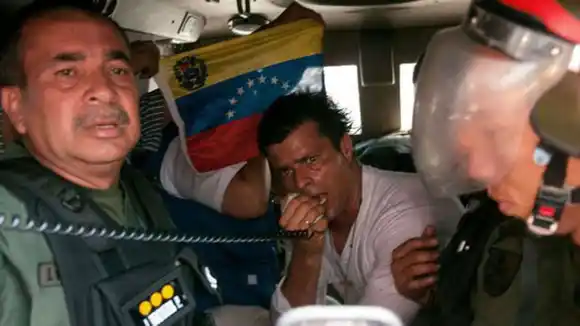 «Como siempre Maduro y Diosdado mintiendo»: Leopoldo López echa el cuento de lo ocurrido el día que se entregó