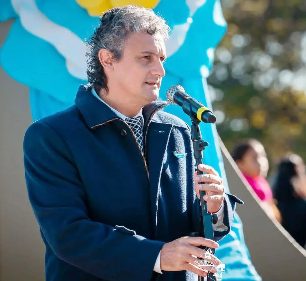 Ricardo Bravo: “La reconstrucción del peronismo debe hacerse con todos, respetando la conducción partidaria y el trabajo territorial”