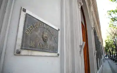 La Biblioteca Provincial celebra la entrega del Premio Juan L. Ortiz e inaugura el Patio-Jardín Ana María Garasino