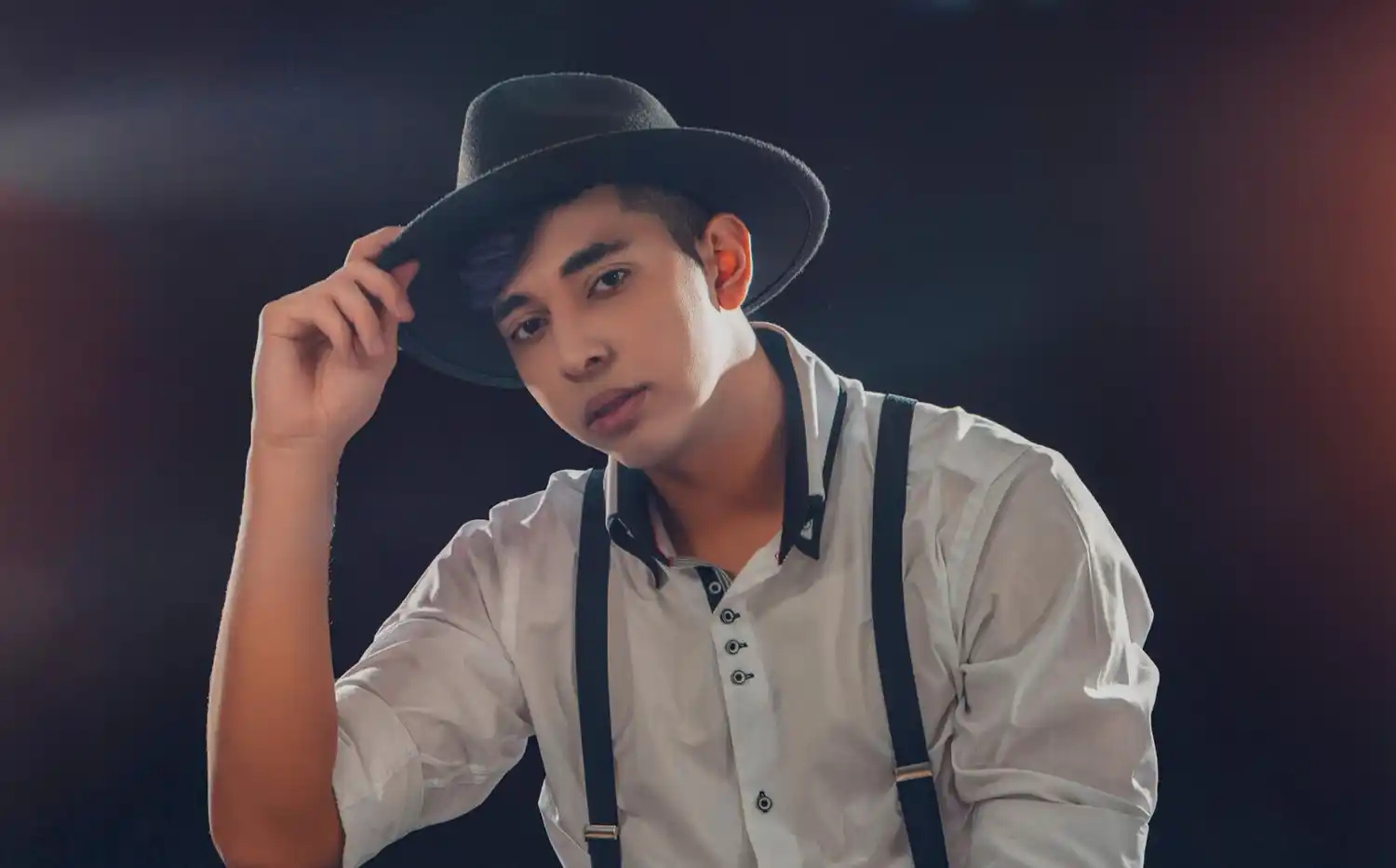 En estas ciudades Mota abrirá los shows de Lasso