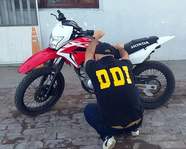 Circulaba en una moto que habría sido sustraída