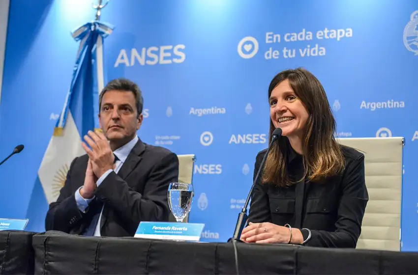 Massa y Raverta anunciaron créditos para jubilados de hasta $400.000 y en 48 cuotas