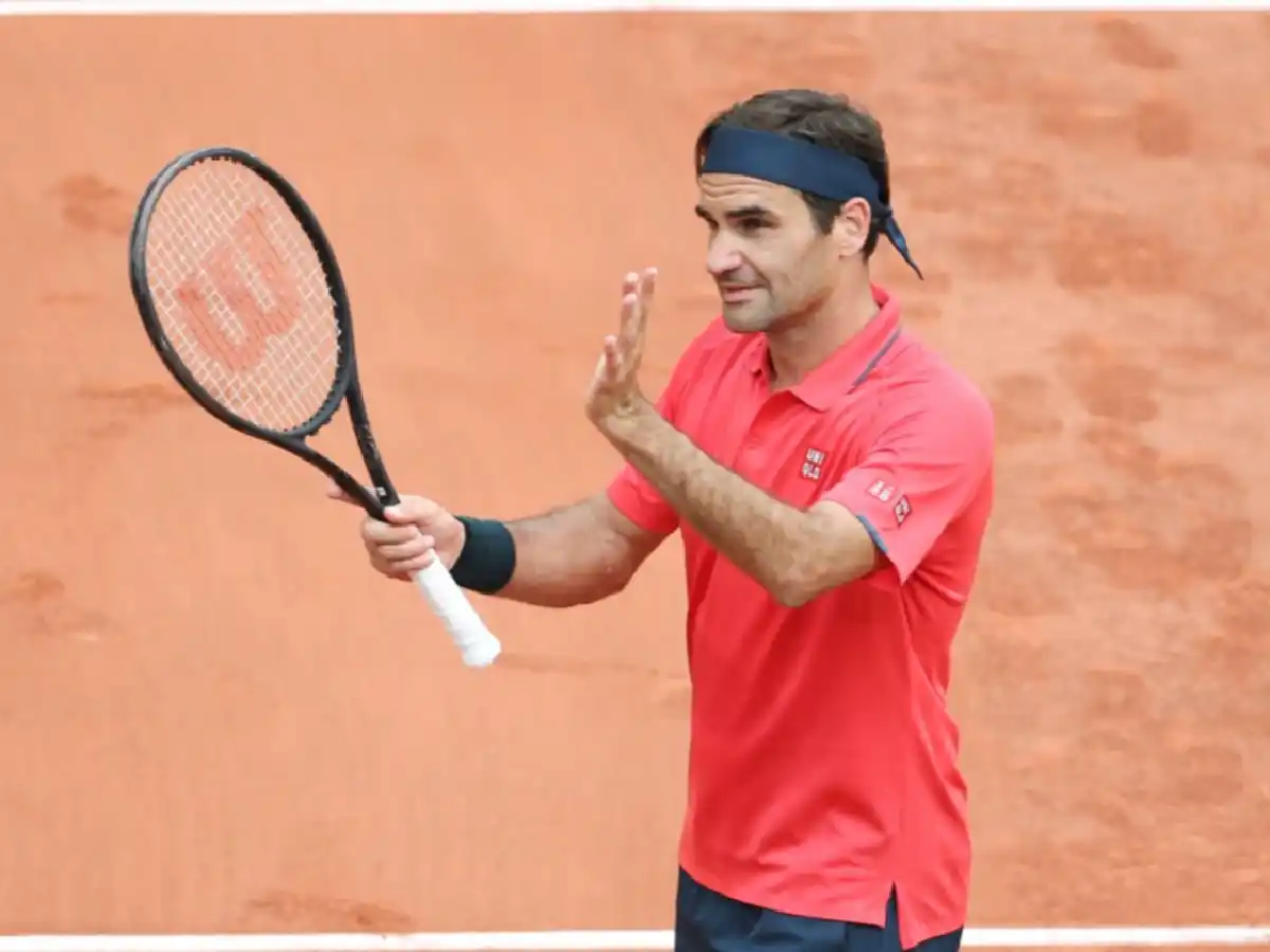 Federer se bajó de los octavos de final de Roland Garros