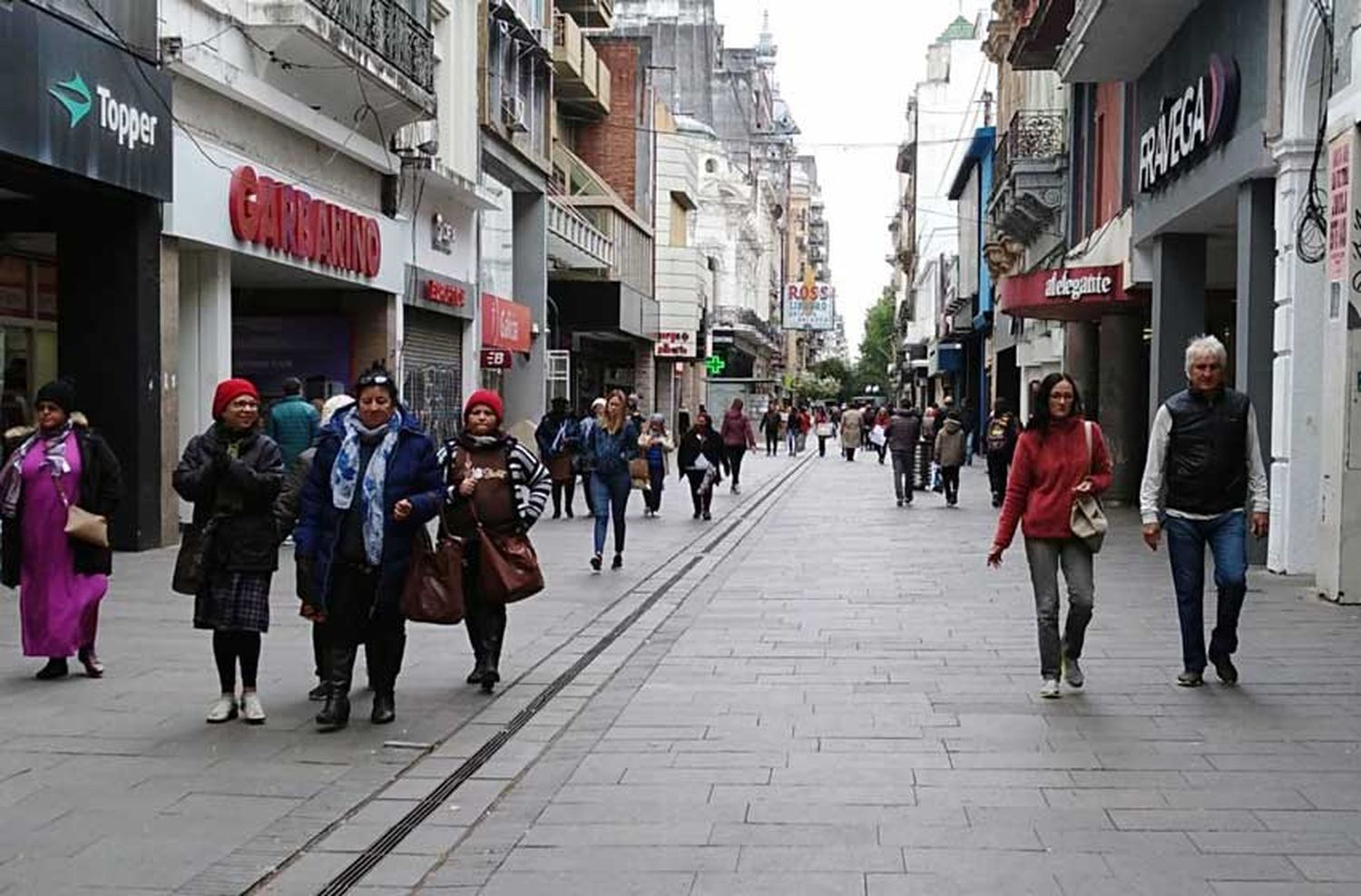 Martes para salir con abrigo: mañana fresca y jornada mayormente nublada en Rosario