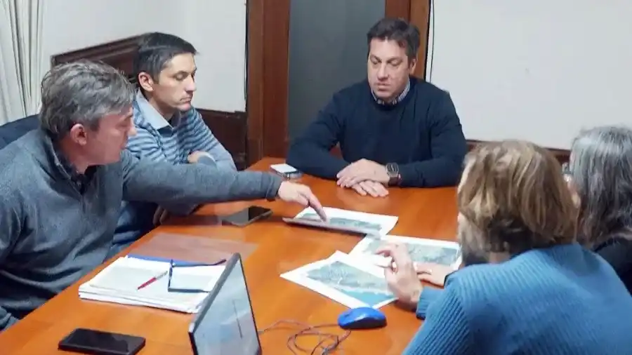Exceso hídrico: el Municipio y la Dirección de Hidráulica analizaron obras y alternativas