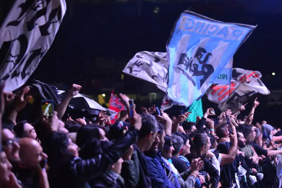 Más de 45 mil personas coparon el estadio Kempes.  / La Voz)