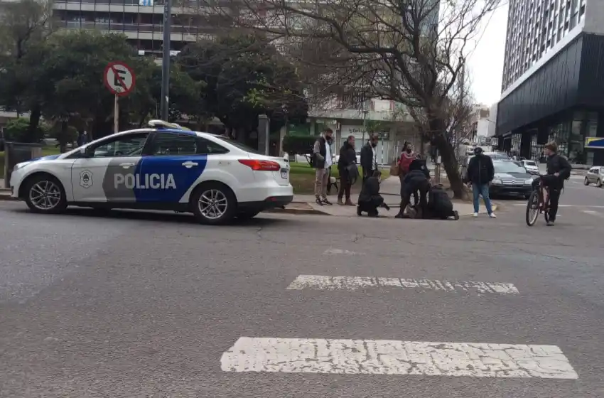 Un policía le salvó la vida a un hombre de 90 años