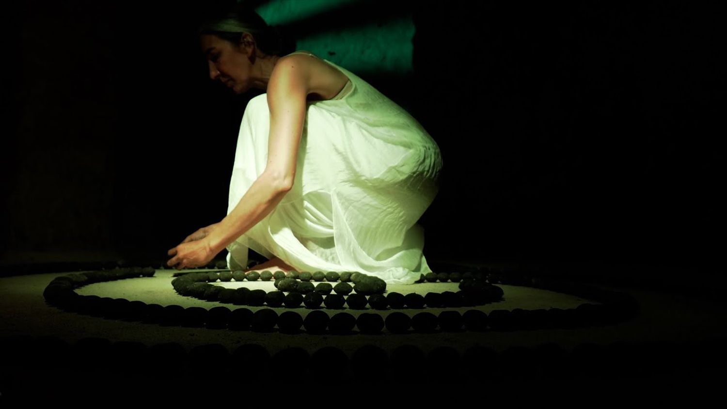 Un corto sobre la última instalación de Mariana González Alberti, una artista sampedrina en Alemania