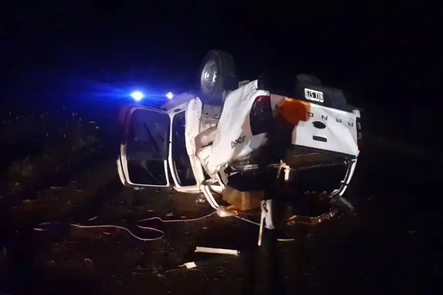 Así terminó una camioneta con una embarazada a bordo