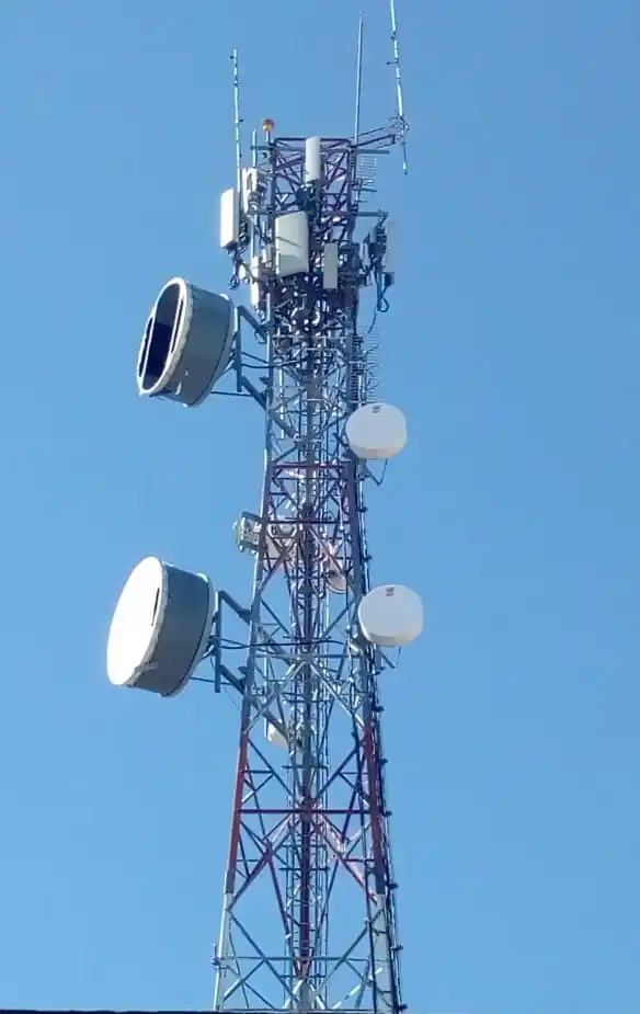 ¿Qué pasa con las antenas de telefonía celular en Victoria?