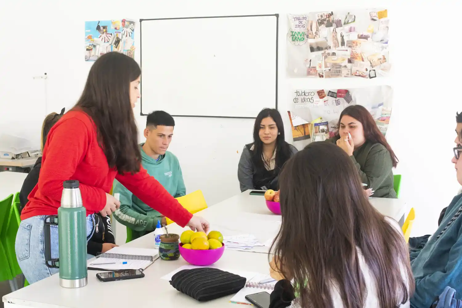 En la ciudad de Santa Fe, se presentaron 83 proyectos colectivos del programa Capital Joven