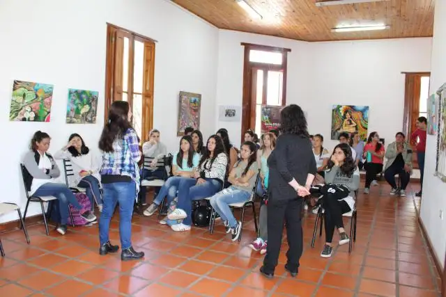 Se abordó la problemática de Vulneración de derechos en redes sociales
