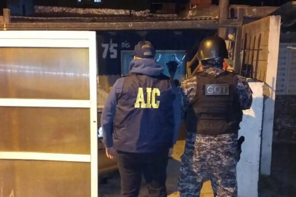 Allanamientos en Tablada: detienen a cinco integrantes de la “banda de los César”