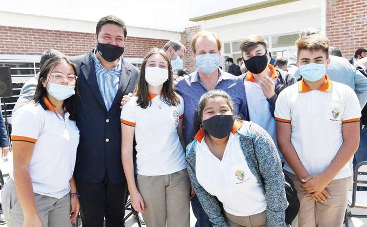 Edificio nuevo para la escuela secundaria de Colonia Ayuí