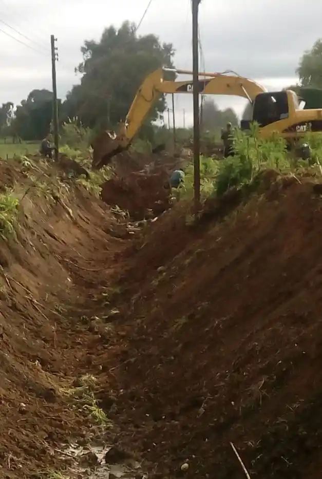 Comenzó la obra de limpieza del canal de la zona norte