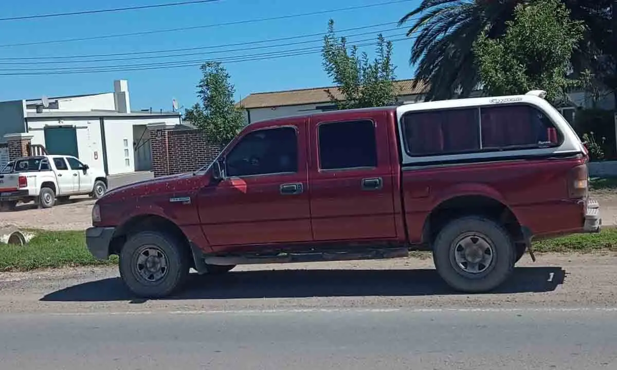La camioneta de la que robaron las pertenencias