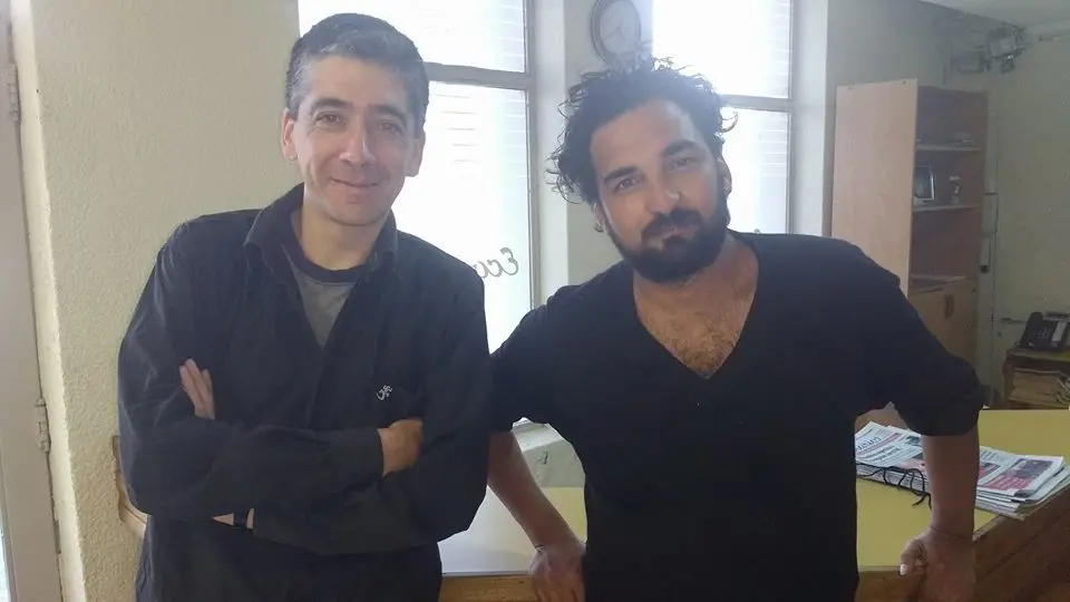 Café literario y presentación de la biblioteca de autores locales