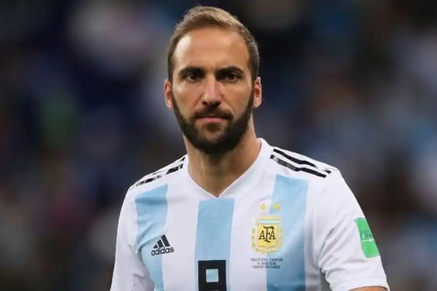 El llanto de "Pipita" Higuaín tras su último partido como futbolista
