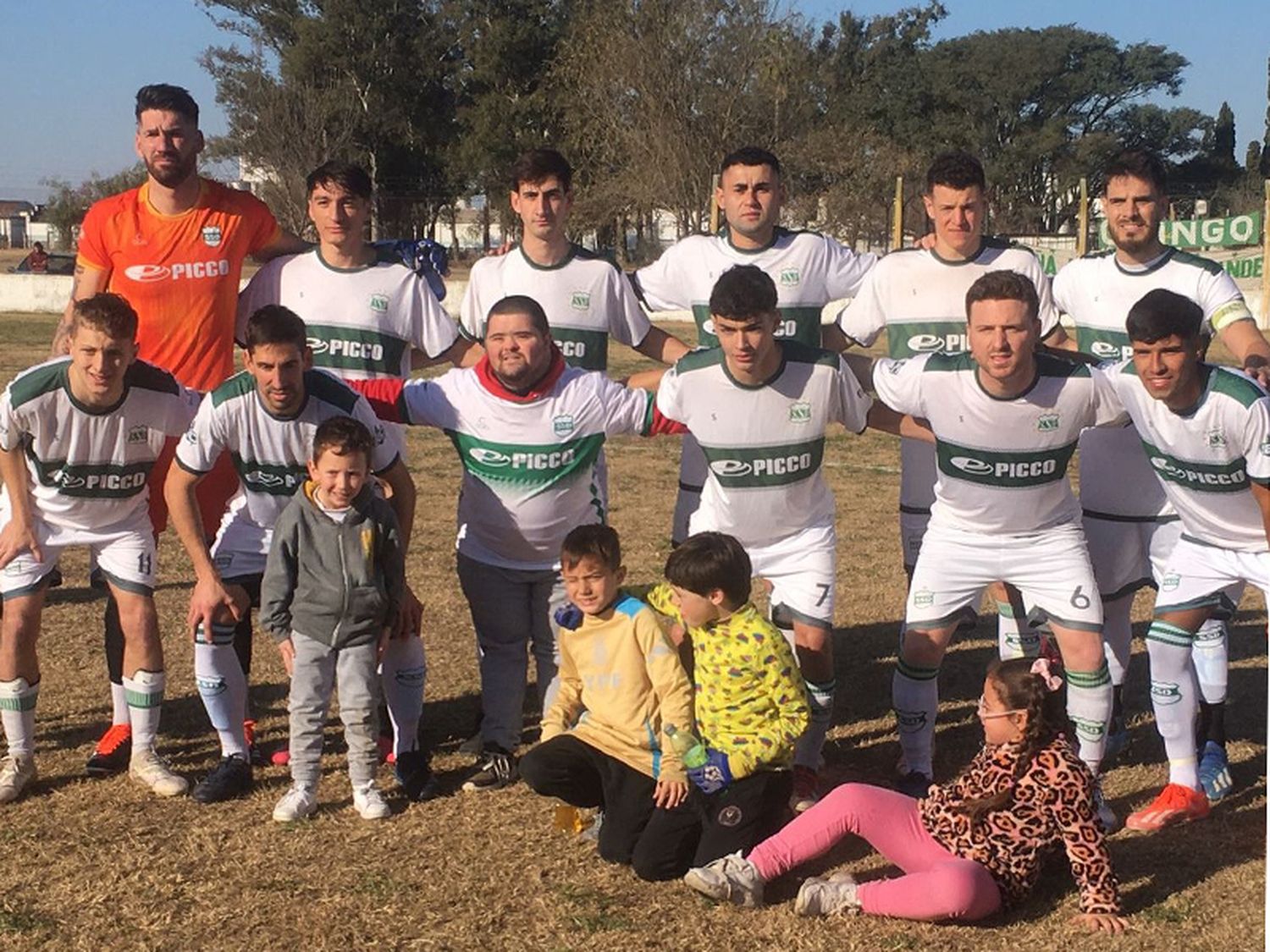 Devoto volvió a ganar y es puntero.