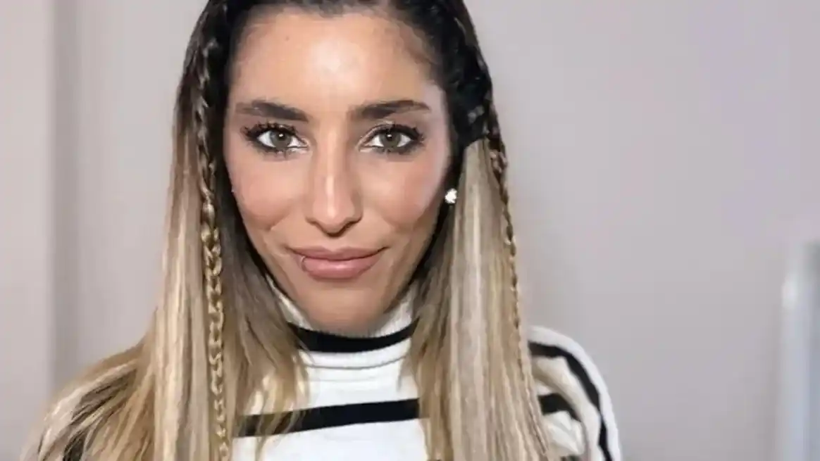 "Le escribe a todo el mundo": la santafesina Catalina Gorostidi lanzó una fuerte acusación contra Rodrigo De Paul