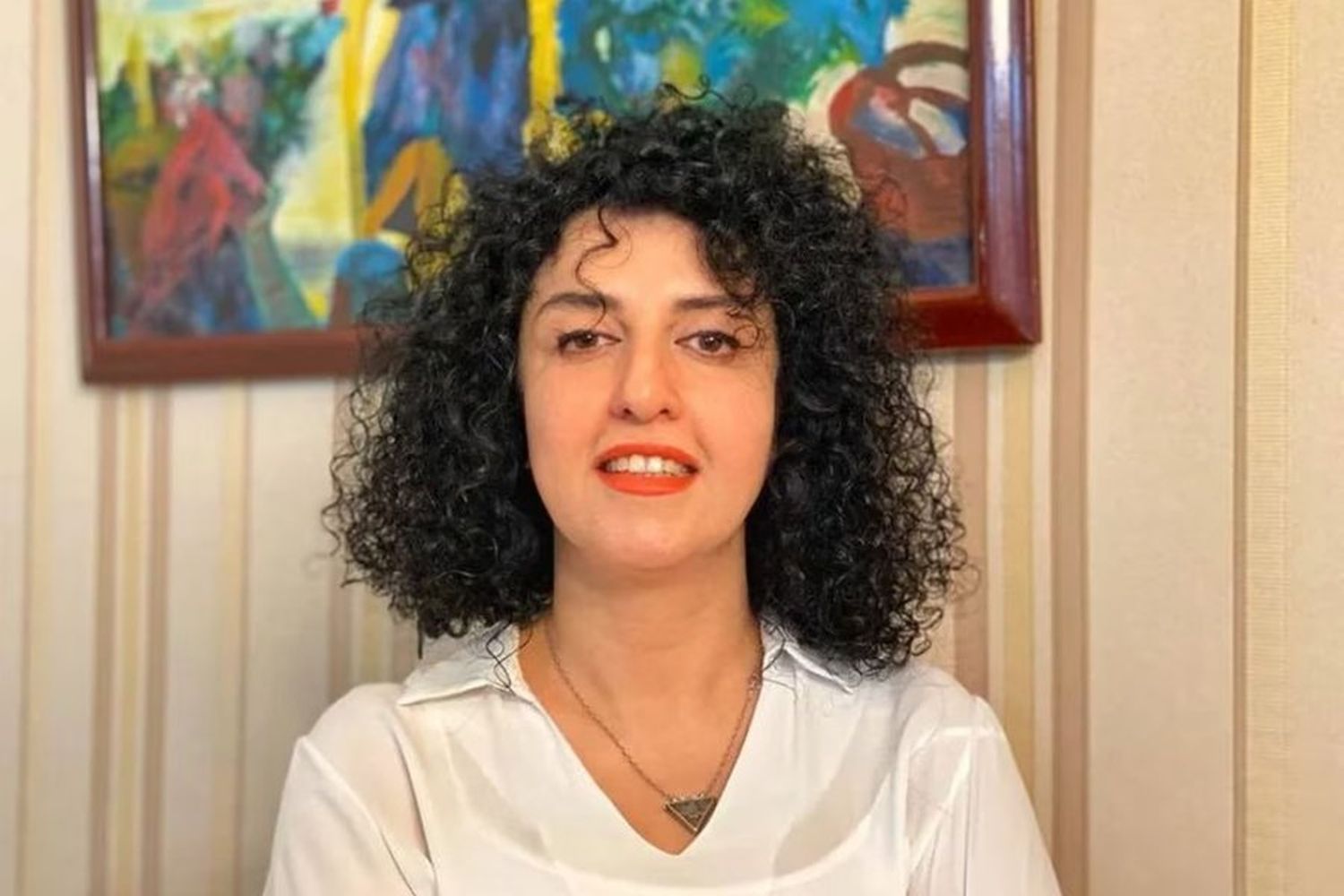 Narges Mohammadi, la defensora de los derechos de la mujer presa en Irán, obtuvo el premio Nobel de la Paz