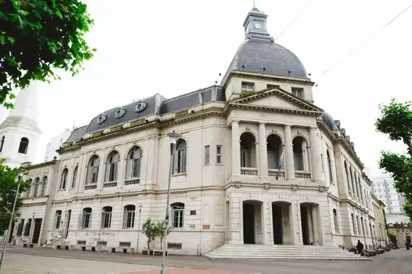 Los municipales de Olavarría acordaron una bonificación no remunerativa de 300 mil pesos