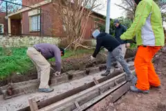 Avances del cordón cuneta en el Barrio San Pío