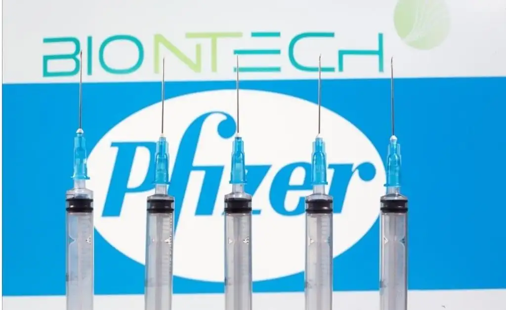 Pfizer pidió autorización a la Anmat para que su vacuna pueda ser aplicada en Argentina