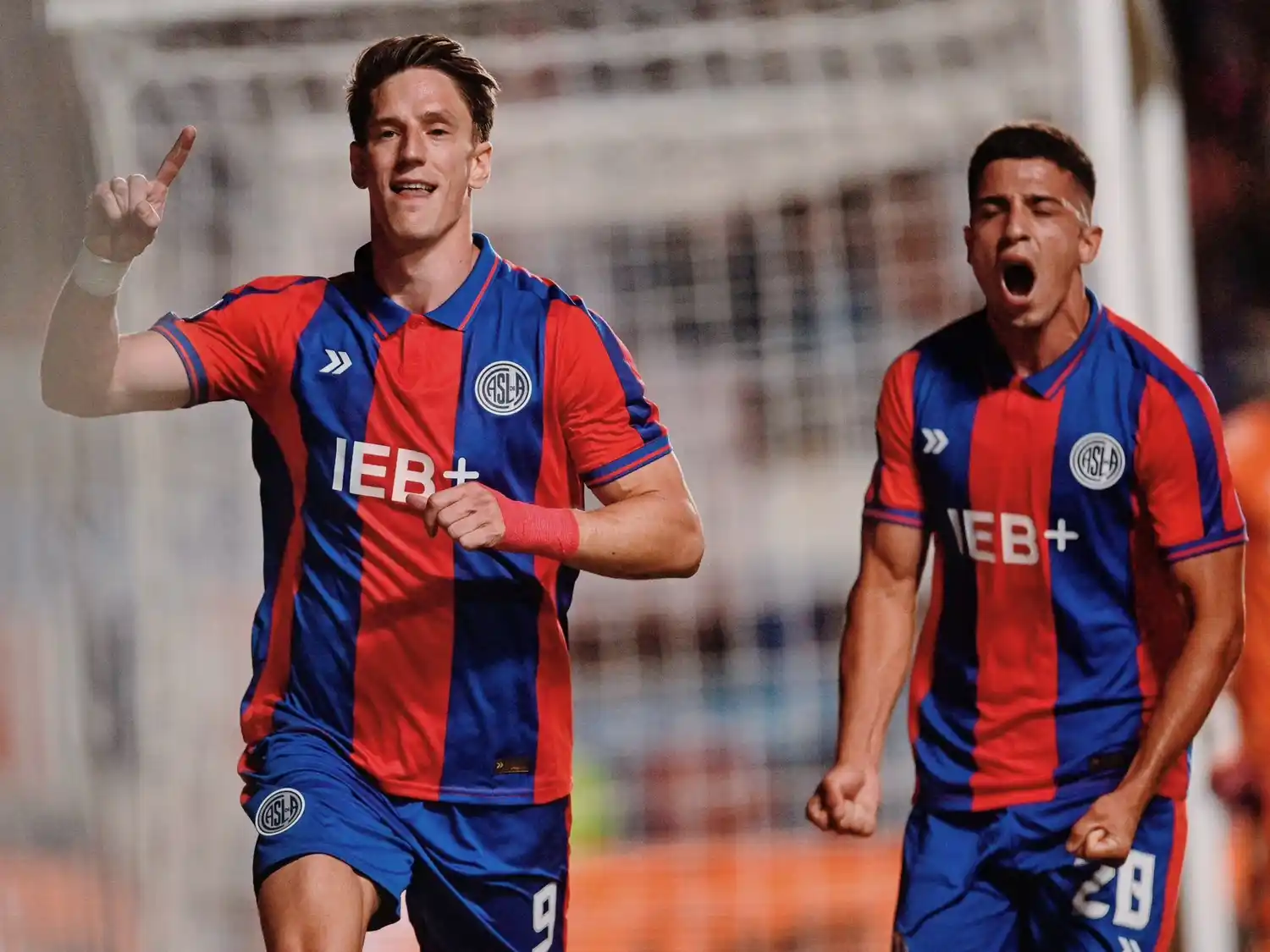 San Lorenzo ganó en Córdoba y llegó a la cima de la zona B