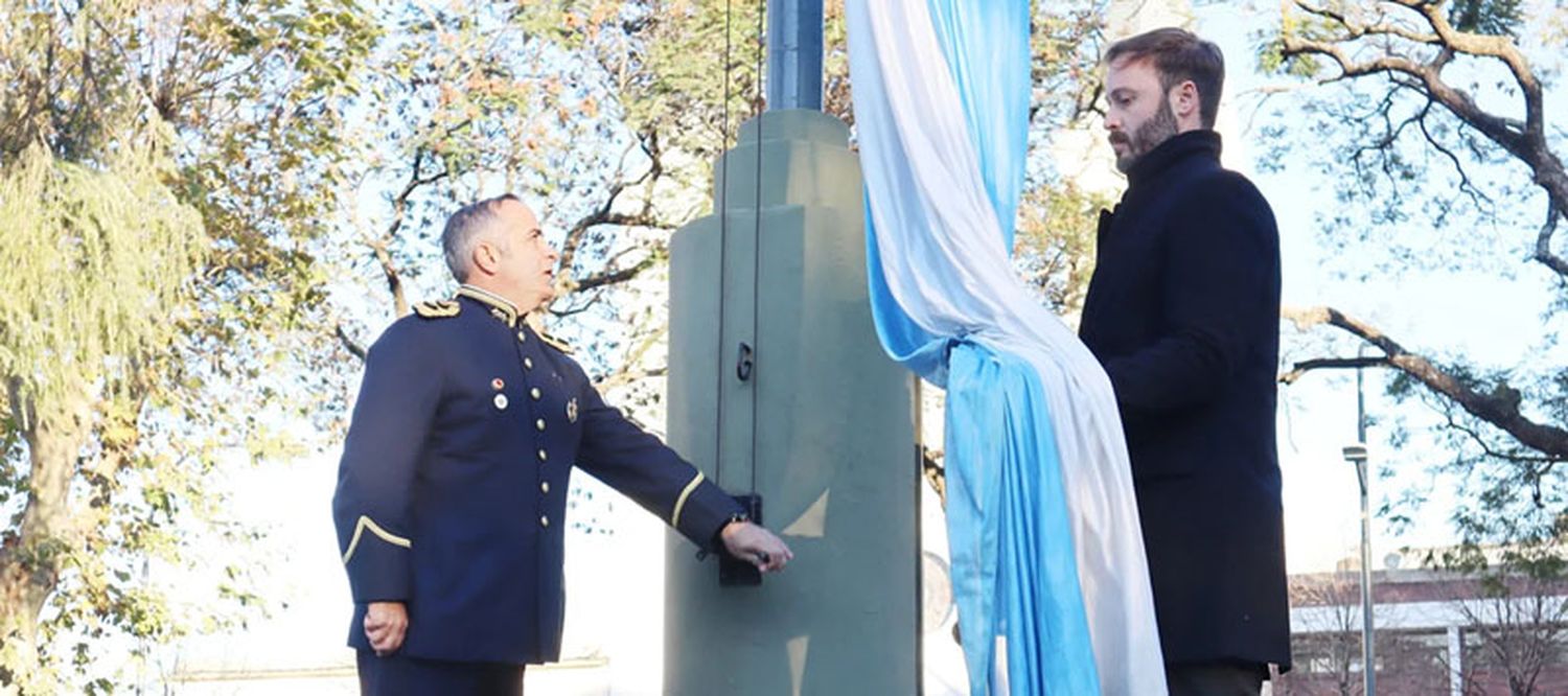 Francisco Azcué: "Es un honor participar del desfile cívico militar del 9 de Julio"