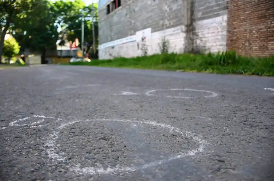 Noche violenta en Rosario: asesinaron a dos personas en distintos hechos, entre ellas a una chica de 16 años