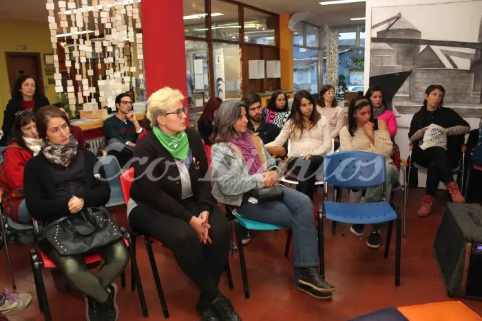 Proyección y debate en la semana del parto respetado