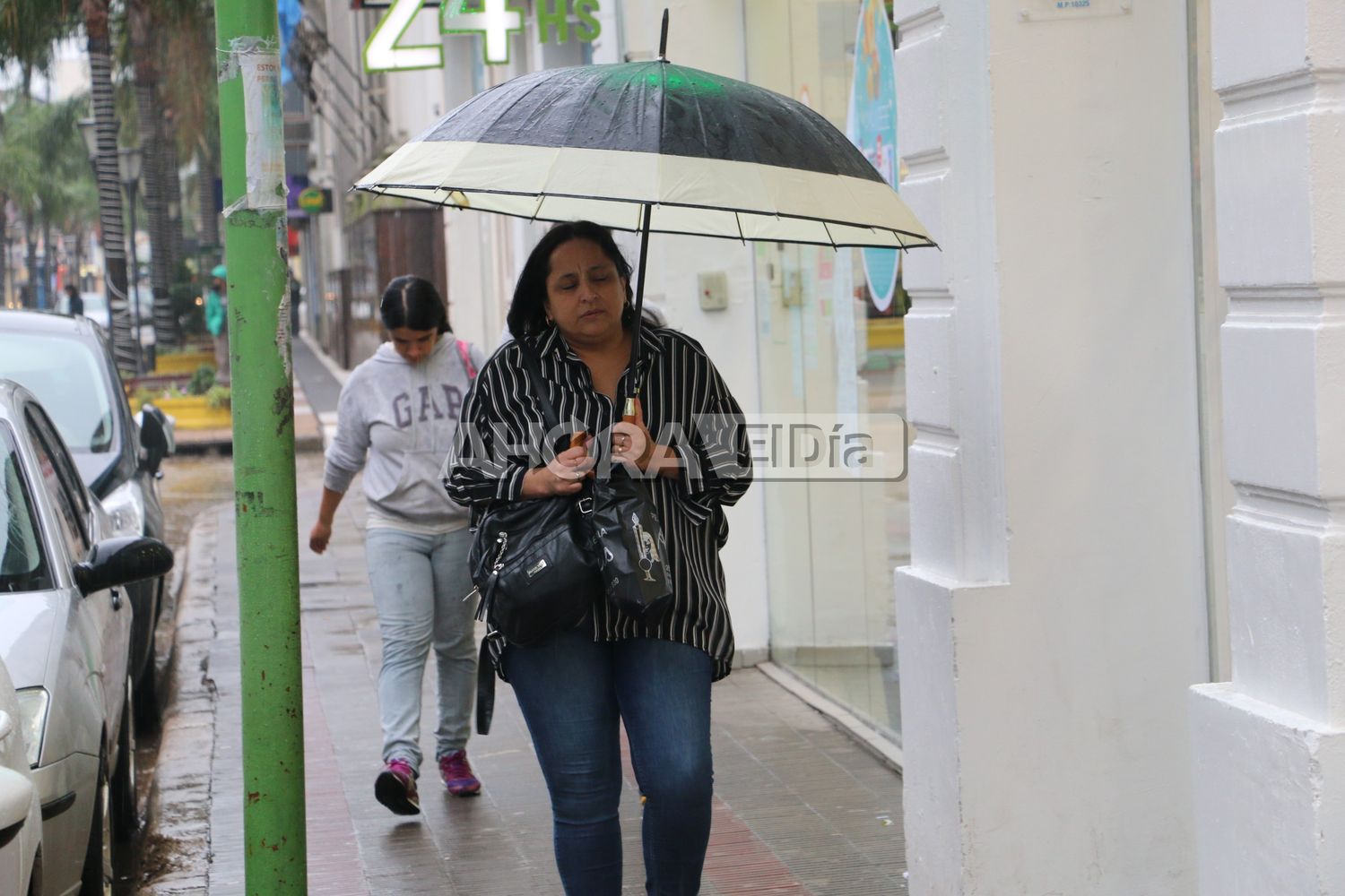 Jornada lluviosa y con calor pero se acerca la baja de temperaturas