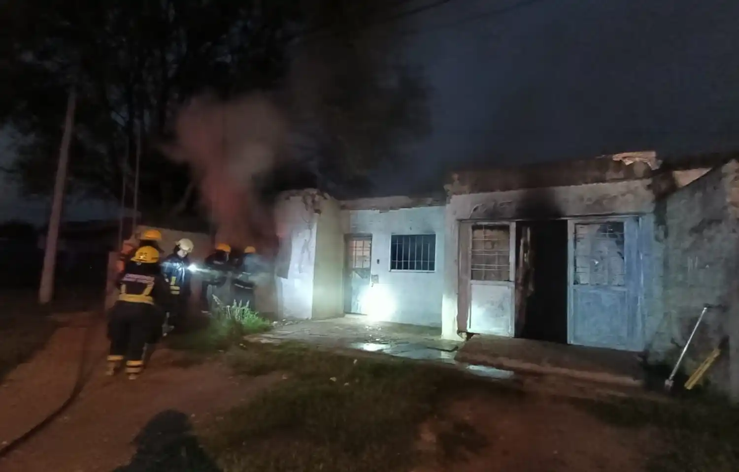 El siniestro ocurrió en Ayacucho 1165. Crédito: Bomberos de Venado Tuerto.